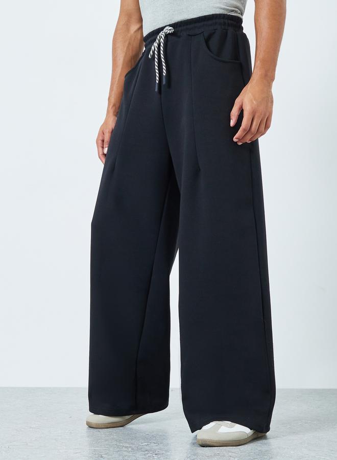 Styli Men Wide Leg Joggers with Back Pocket Detail - Image 4